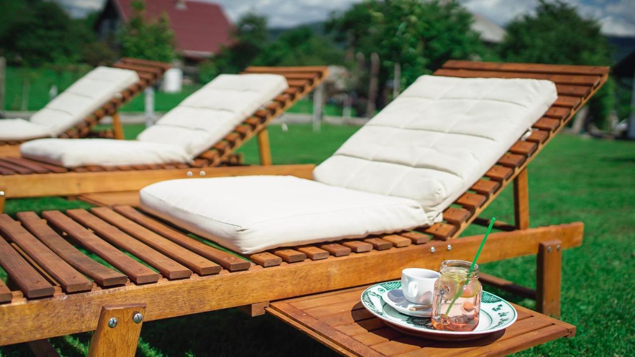 Iz De Maramures Rural Hotel (Adults Only) Surdesti  Exterior foto